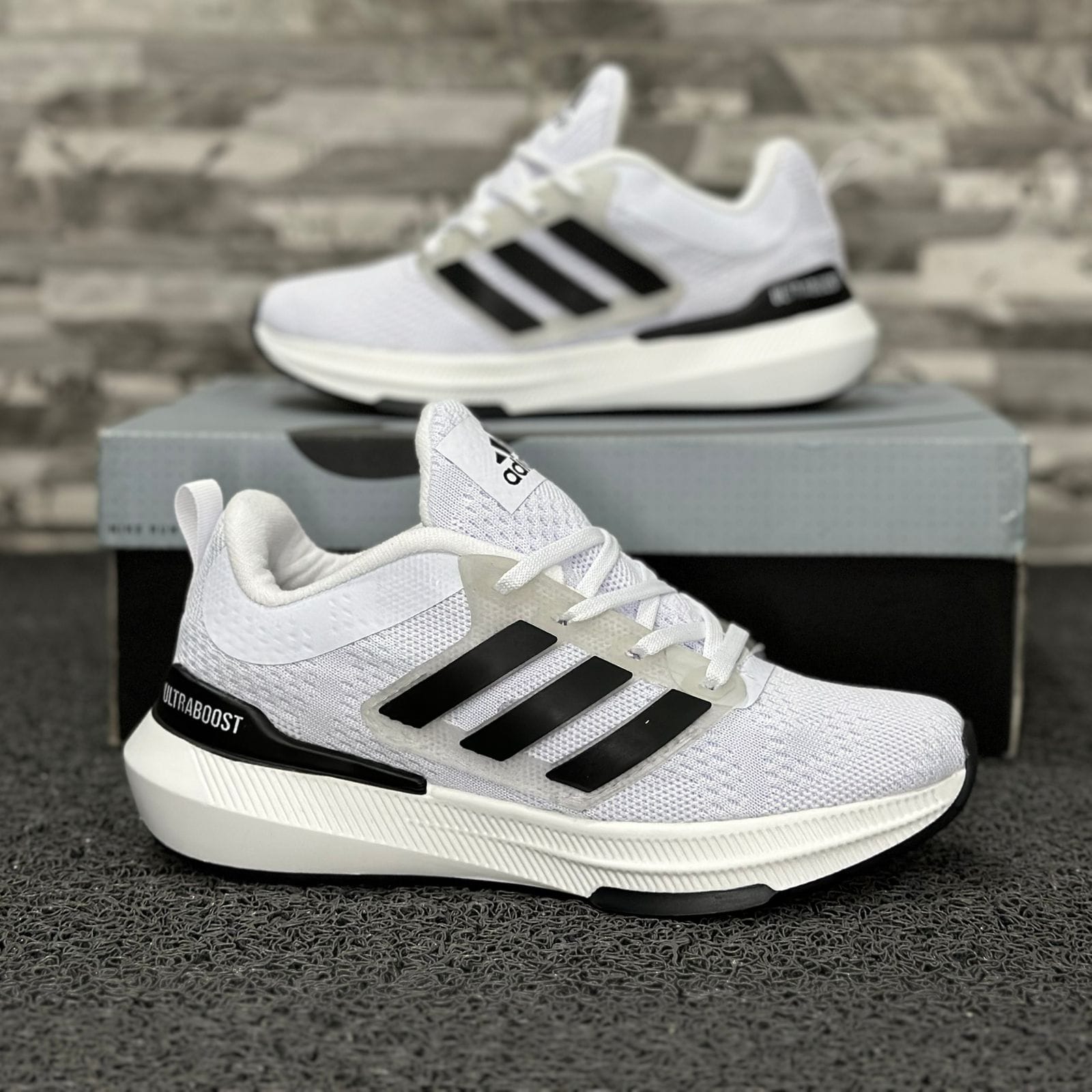 Adidas Ultraboost Blanco Negro Dama